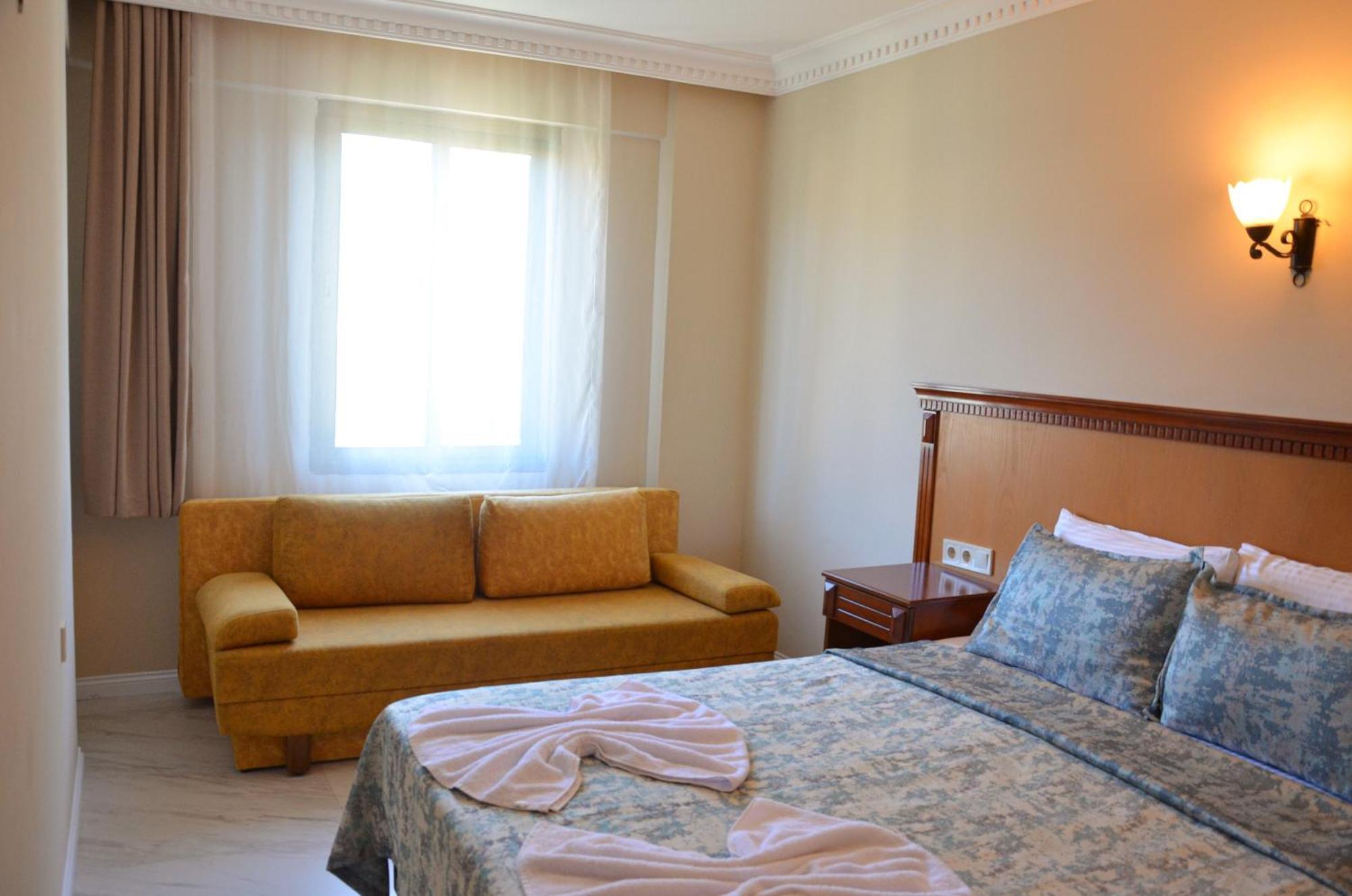 Rosy Suites Hotel Kusadasi Exterior foto