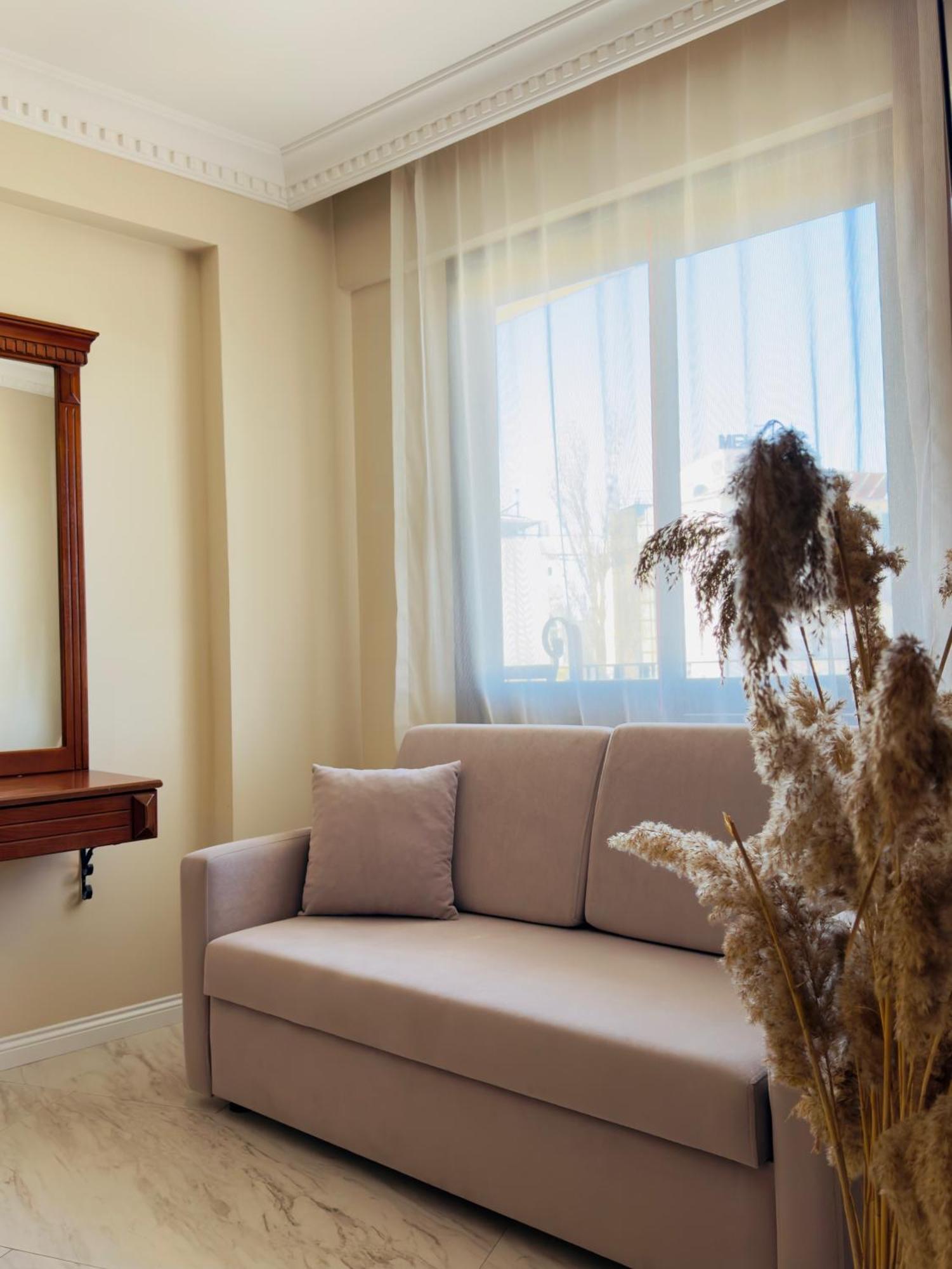 Rosy Suites Hotel Kusadasi Exterior foto